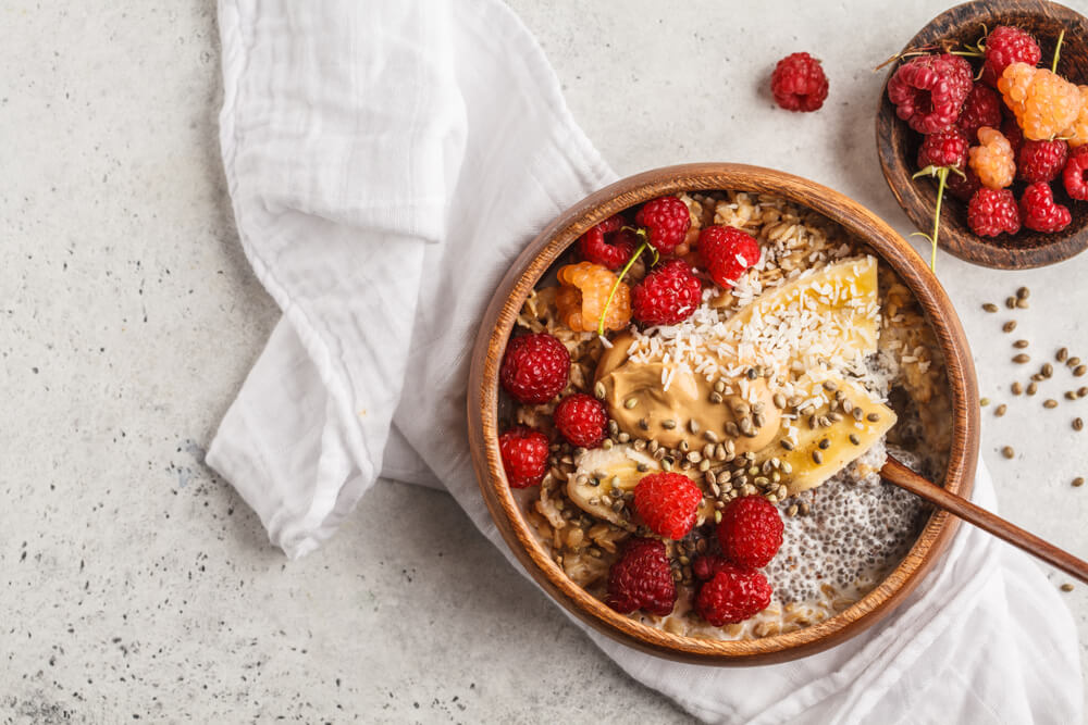 smoothie bowl with hemp seeds